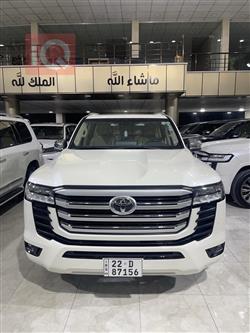 تۆیۆتا لاند کروزەر